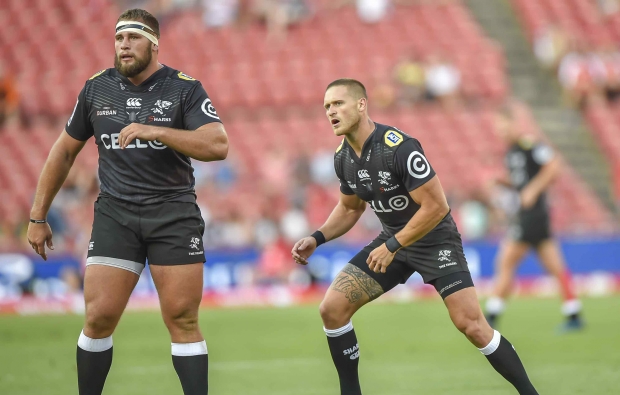 Du Toit to stay at tighthead