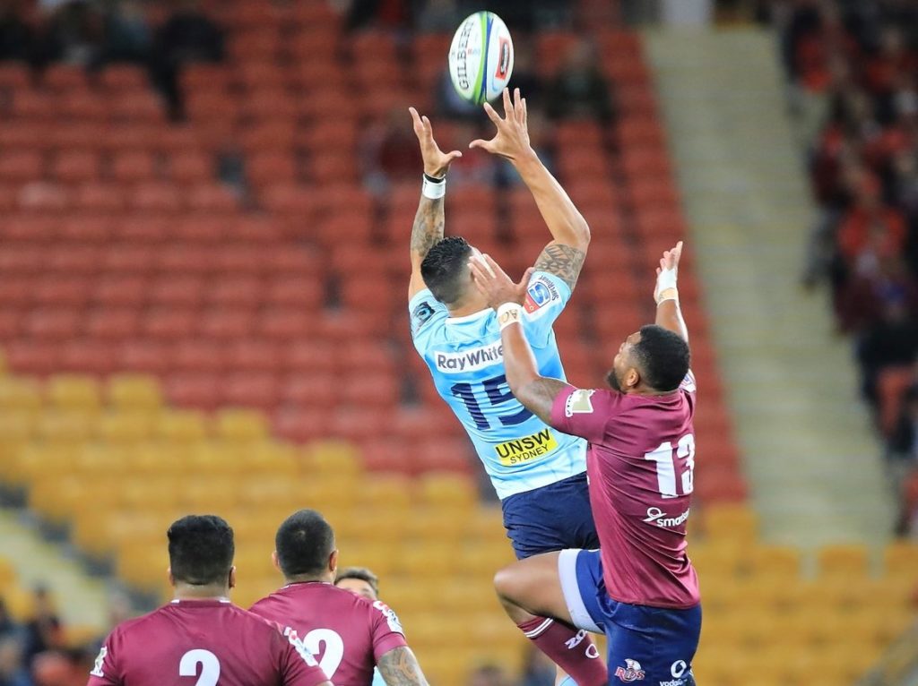 Tahs see off gutsy Reds