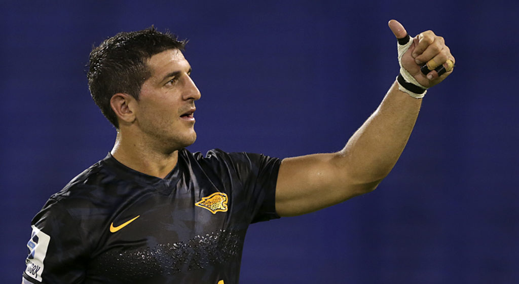 Tomas Cubelli of Jaguares gives a thumb up to fans at the end of a match between Jaguares and Reds