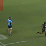 Watch: Ridiculous pass in Super Rugby