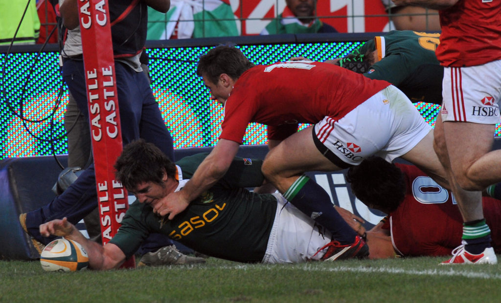 Fourie scores against the Lions