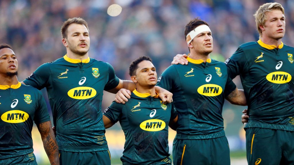 epa07729869 Herschel Jantjies (C) of South Africa and his teammates sing their national anthem prior to the Rugby Championship test match between South Africa and Australia at Ellis Park Stadium in Johannesburg, South Africa, 20 July 2019. EPA/KIM LUDBROOK
