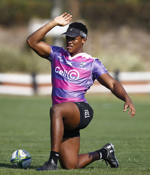DURBAN, SOUTH AFRICA - JULY 28: Phendulani Buthelezi during the Cell C Sharks training session at Jonsson Kings Park Stadium on July 28, 2020 in Durban, South Africa. (Photo by Steve Haag/Gallo Images)