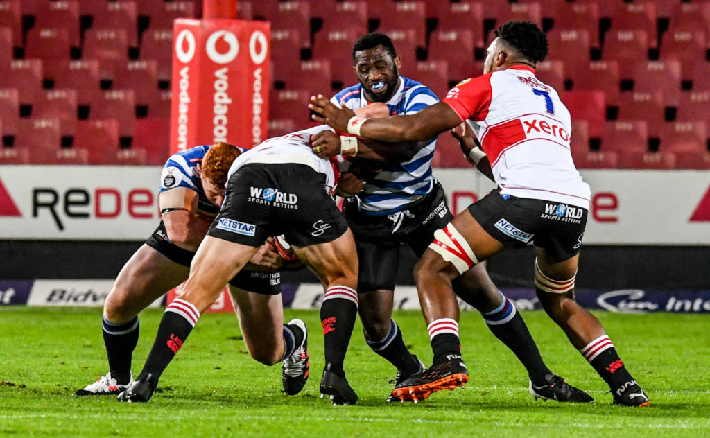 Siya Kolisi makes a tackle against the Lions