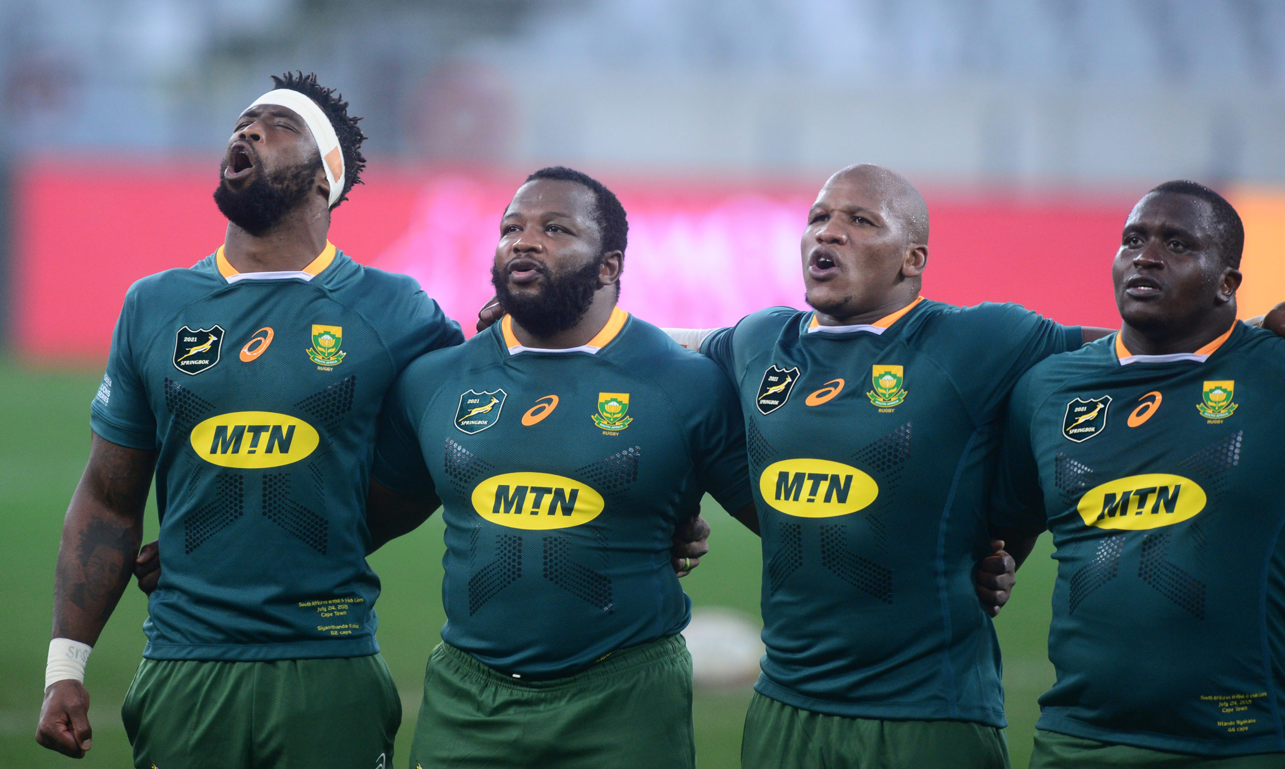 The Boks sing the national anthem