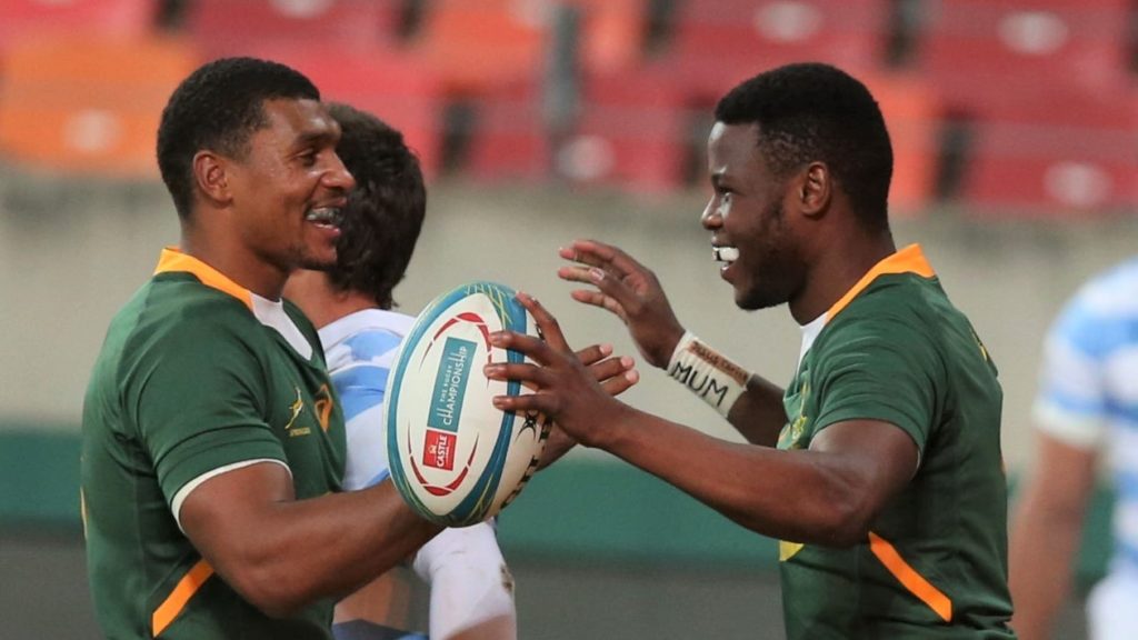 GQEBERHA, SOUTH AFRICA - AUGUST 14: Damian Willemse congratulates try scorer Aphelele Fassi of South Africa during the Castle Lager Rugby Championship match between South Africa and Argentina at Nelson Mandela Bay Stadium on August 14, 2021 in Gqeberha, South Africa. (Photo by Richard Huggard/Gallo Images/Getty Images)