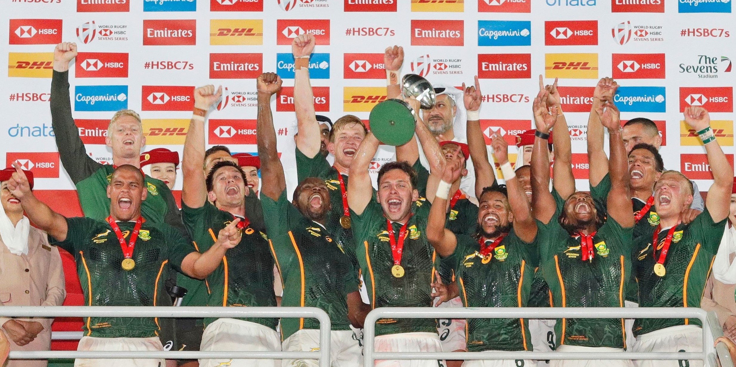 South Africa celebrate winning the Cup on day two of the Dubai Emirates Airline Rugby Sevens 2021 women's competition on 27 November, 2021. Photo credit: Mike Lee - KLC fotos for World Rugby/BackpagePix