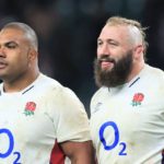 LONDON, ENGLAND - NOVEMBER 20: Joe Marler and Kyle Sinckler of England celebrate victory following the Autumn Nations Series match between England and South Africa at Twickenham Stadium on November 20, 2021 in London, England. (Photo by David Rogers/Getty Images)