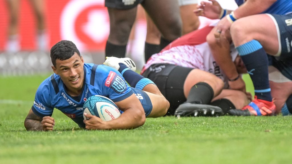 Embrose Papier of the Vodacom Bulls scoring his try during the United Rugby Championship 2021/22 game between the Emirates Lions and the Vodacom Bulls at Emirates Airline Park in Johannesburg on 29 January 2022 ©Christiaan Kotze/BackpagePix