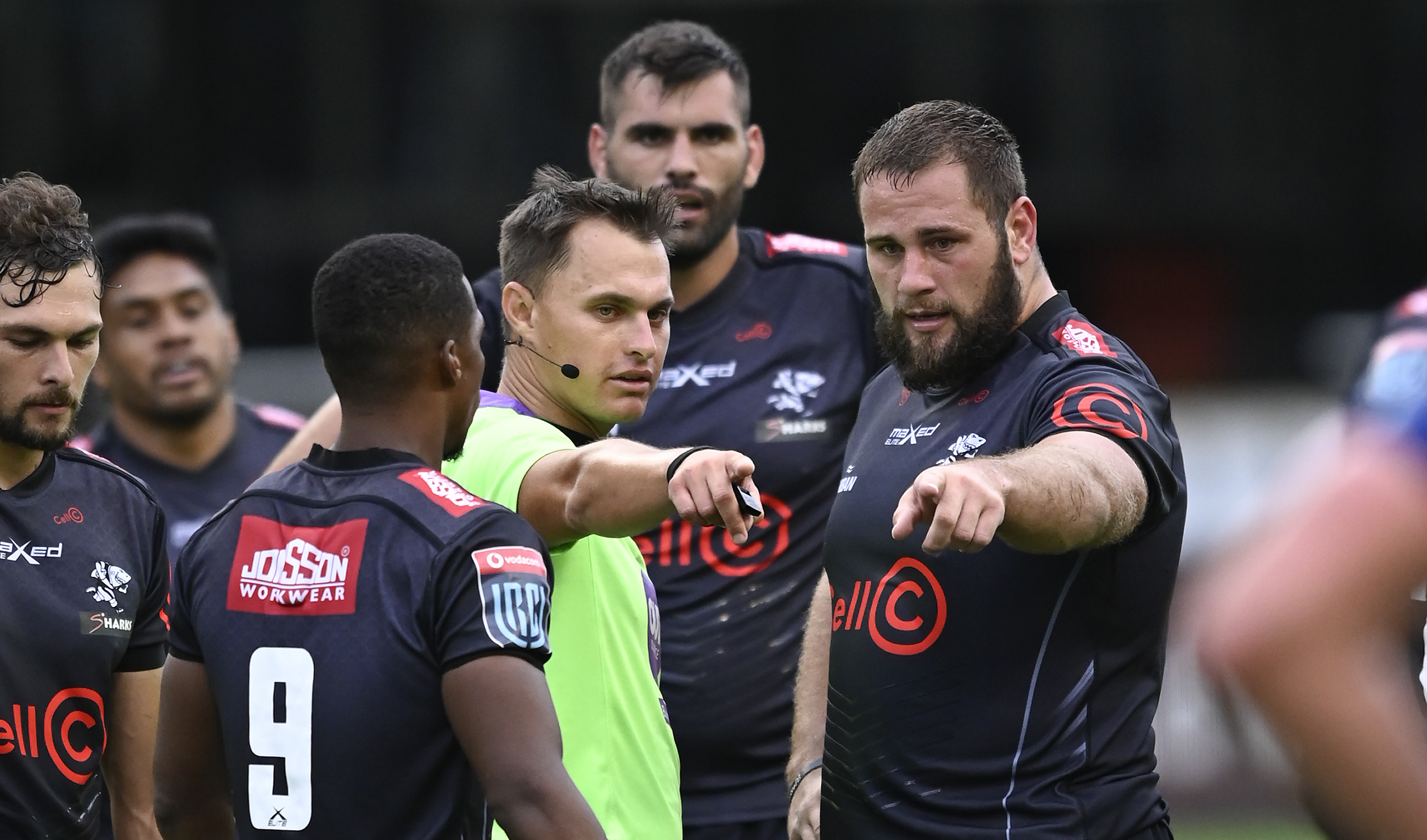 Marius van der Westhuizen (Referee) and Thomas du Toit, (V/C) of the Sharks discusses points of concern during the United Rugby Championship 2021/22 match between the Sharks and Stormers held at Kings Park in Durban on 29 January 2021 ©Gerhard Duraan/BackpagePix