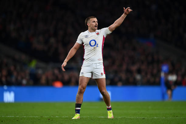 LONDON, ENGLAND - NOVEMBER 20: Henry Slade of England gestures during the Autumn Nations Series match between England and South Africa at Twickenham Stadium on November 20, 2021 in London, England.