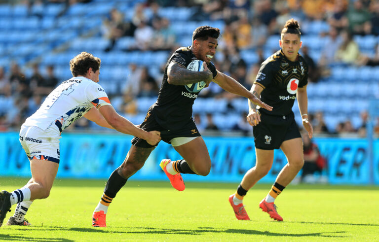 Munster sign Fekitoa COVENTRY, ENGLAND - SEPTEMBER 25: Malakai Fekitoa of Wasps breaks away from Piers O'Conor during the Gallagher Premiership Rugby match between Wasps and Bristol Bears at The Coventry Building Society Arena on September 25, 2021 in Coventry, England.