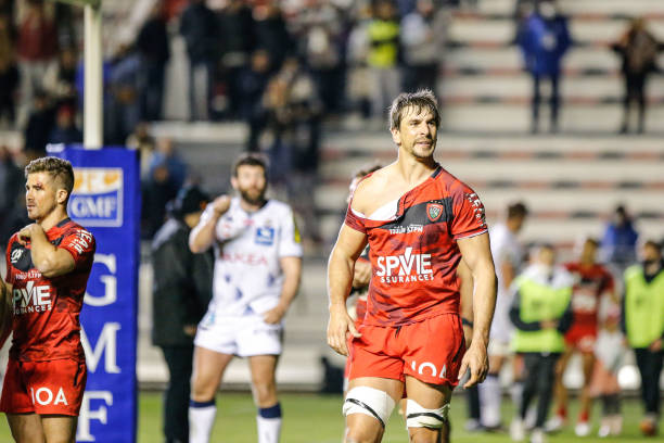 Eben ETZEBETH of Toulon celebrate the victory with with the tear-away jersey after the Top 14 match between RC Toulon and Union Bordeaux Begles at Felix Mayol Stadium on February 12, 2022 in Toulon, France.