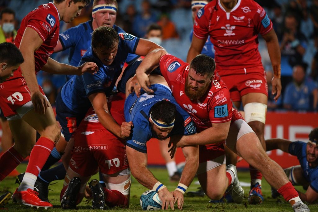Unstoppable Coetzee leads Bulls to rampant victory