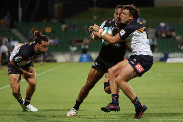 PERTH, AUSTRALIA - MARCH 25: Toni Pulu of the Force gets tackled by Tom Banks of the Brumbies while running in for try during the round six Super Rugby Pacific match between the Western Force and the ACT Brumbies at HBF Park on March 25, 2022 in Perth, Australia.