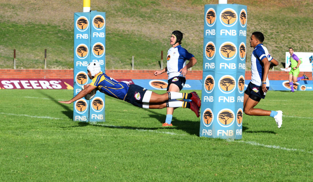 28 3 2022 *** 2022 FNB Varsity Cup , FNB UWC vs FNB CUT IXIAS at UWC stadium. 13 Aydon Topley, from FNB UWC with the ball and a try.