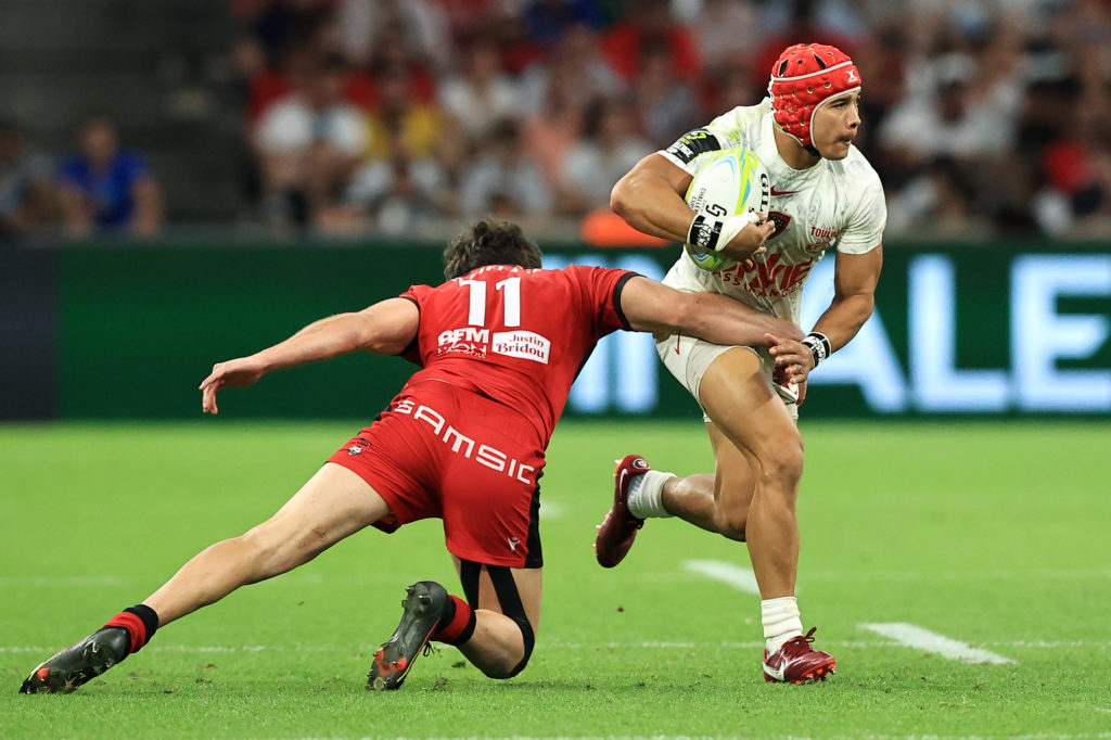 Cheslin corralled as Lyon claim cup glory