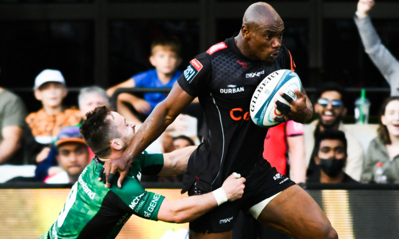Makazole Mapimpi in action against Connacht