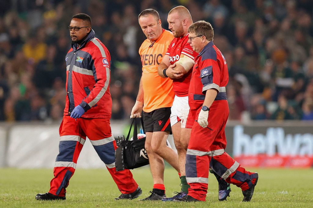 ‘Dinged-up’ Wales to play through the pain