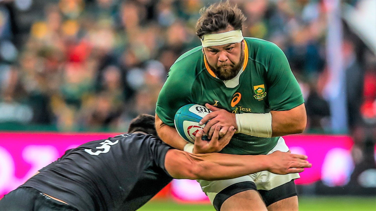 JOHANNESBURG, SOUTH AFRICA - AUGUST 13: Frans Malherbe of the Springboks attacking during The Rugby Championship match between South Africa and New Zealand at Emirates Airline Park on August 13, 2022 in Johannesburg, South Africa. (Photo by Gordon Arons/Gallo Images)