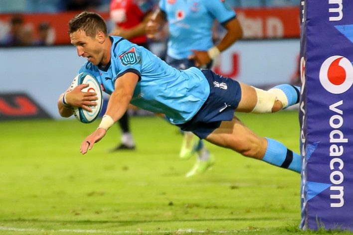 PRETORIA, SOUTH AFRICA - DECEMBER 03: Try time for Johan Goosen of the Vodacom Blue Bulls during the United Rugby Championship match between Vodacom Bulls and Cardiff Rugby at Loftus Versfeld on December 03, 2022 in Pretoria, South Africa. (Photo by Gordon Arons/Gallo Images)