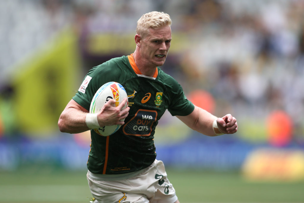 Ryan Oosthuizen of South Africa on the attack during Day 3 of the 2022 HSBC Cape Town Sevens held at Cape Town Stadium in Cape Town on 11 November 2022