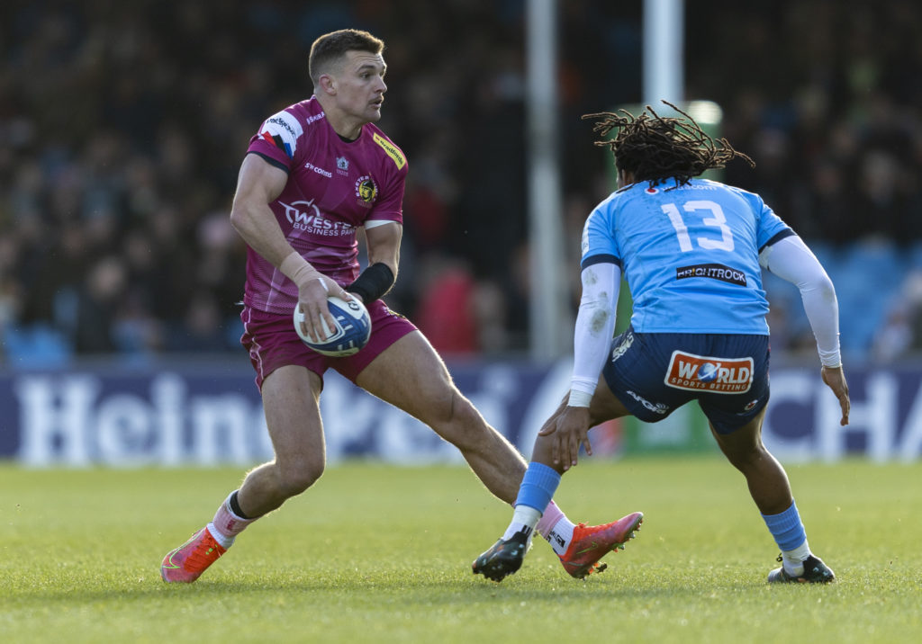 EXETER, ENGLAND - DECEMBER 17: Exeter Chiefs' Henry Slade in action during the European Rugby Champions Cup Pool A match between Exeter Chiefs and Vodacom Bulls at Sandy Park on December 17, 2022 in Exeter, England.