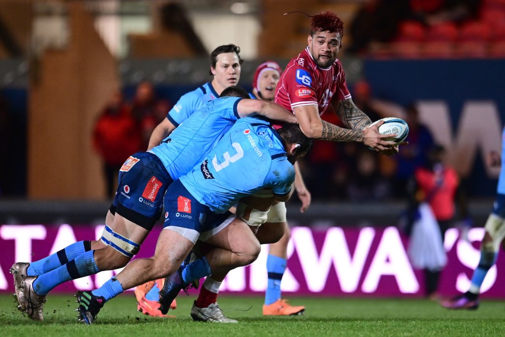 (13744210ba) Scarlets vs Vodacom Bulls. Vaea Fifita of Scarlets is tackled by Mornay Smith of Vodacom Bulls BKT United Rugby Championship, Parc y Scarlets, Wales - 27 Jan 2023
