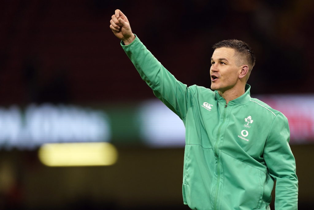 epa10447397 Ireland’s Johnny Sexton takes a lap of honour after the Six Nations rugby match between Wales and Ireland at the Principality Stadium in Cardiff, Britain, 04 February 2023.
