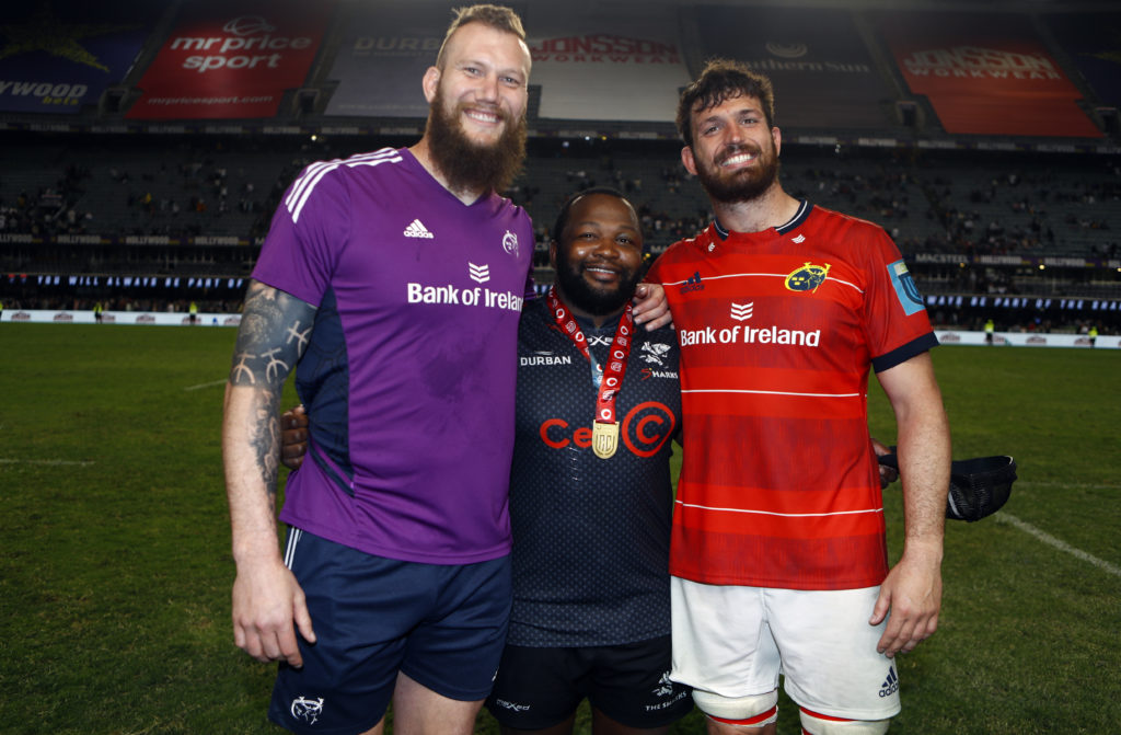 BKT United Rugby Championship, Hollywoodbets Kings Park, Durban, South Africa 22/4/2023 Cell C Sharks vs Munster Munster’s RG Snyman and Jean Kleyn with Ox Nche of the Cell C Sharks Mandatory Credit