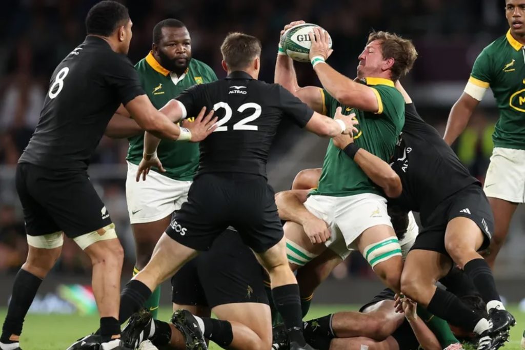 Kwagga Smith is tackled when the All Blacks and Boks clashed at Twickenham