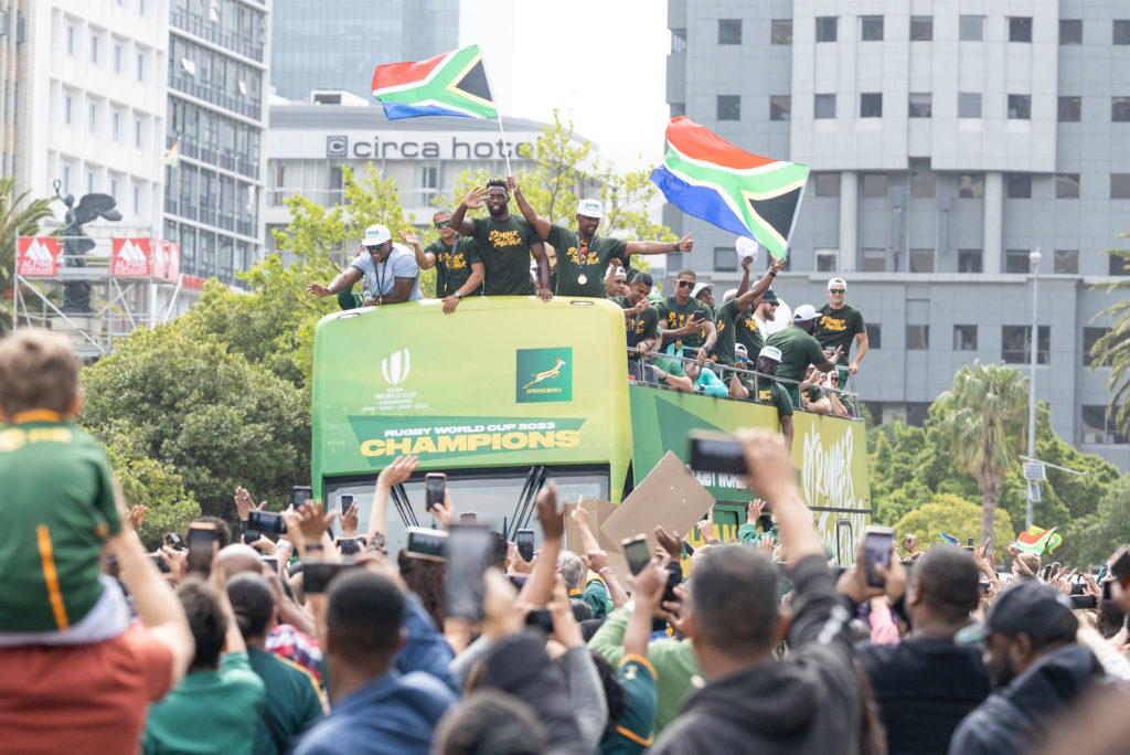 Cape Town cheers for the Springboks during the World Cup trophy tour