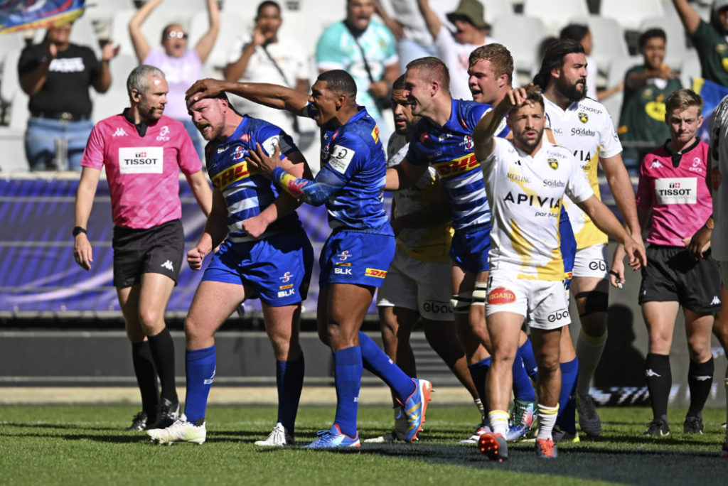 Stormers players celebrate a late try scored by Andre-Hugo Venter of the Stormers during Investec Champions Cup 2023/24 game between the Stormers and La Rochelle at Cape Town Stadium on 16 December 2023
