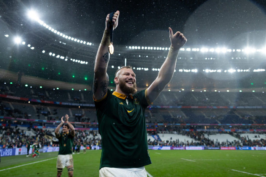 PARIS, FRANCE - OCTOBER 28: Rg Snyman of South Africa celebrates with his winning medal following the Rugby World Cup 2023 final match between New Zealand and South Africa at Stade de France on October 28, 2023 in Paris, France.