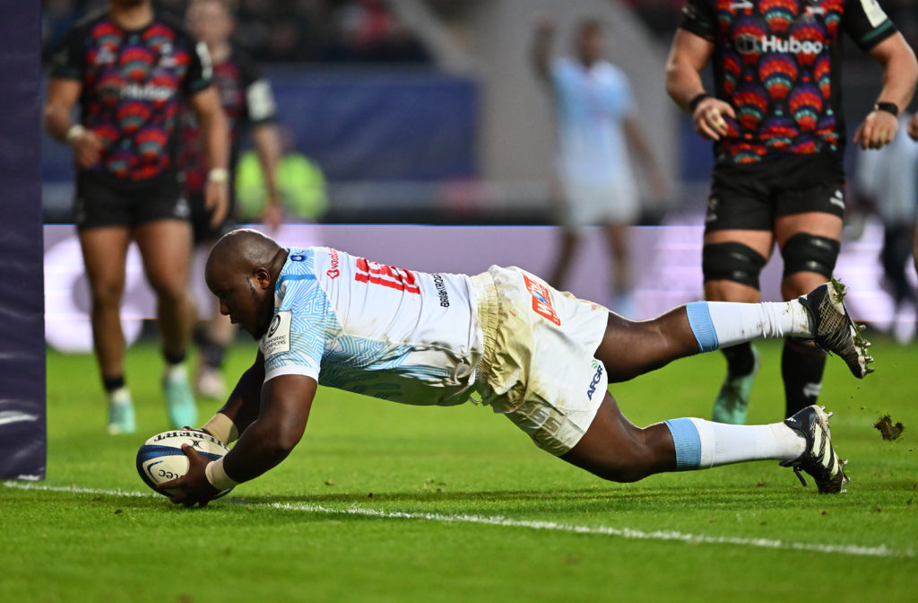 BRISTOL, ENGLAND - JANUARY 13: Khutha Mchunu of Vodacom Bulls dives over to score his side's second try during the Investec Champions Cup match between Bristol Bears and Vodacom Bulls at Ashton Gate on January 13, 2024 in Bristol, England. (Photo by Dan Mullan/Getty Images)