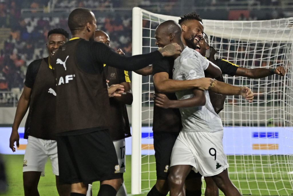Evidence Makgopa of South Africa celebrates his goal with teammtates during the 2023 Africa Cup of Nations match between Morocco and South Africa at Laurent Pokou Stadium in San Pedro, Cote dIvoire on 30 January 2024 ©Ryan Wilkisky/BackpagePix