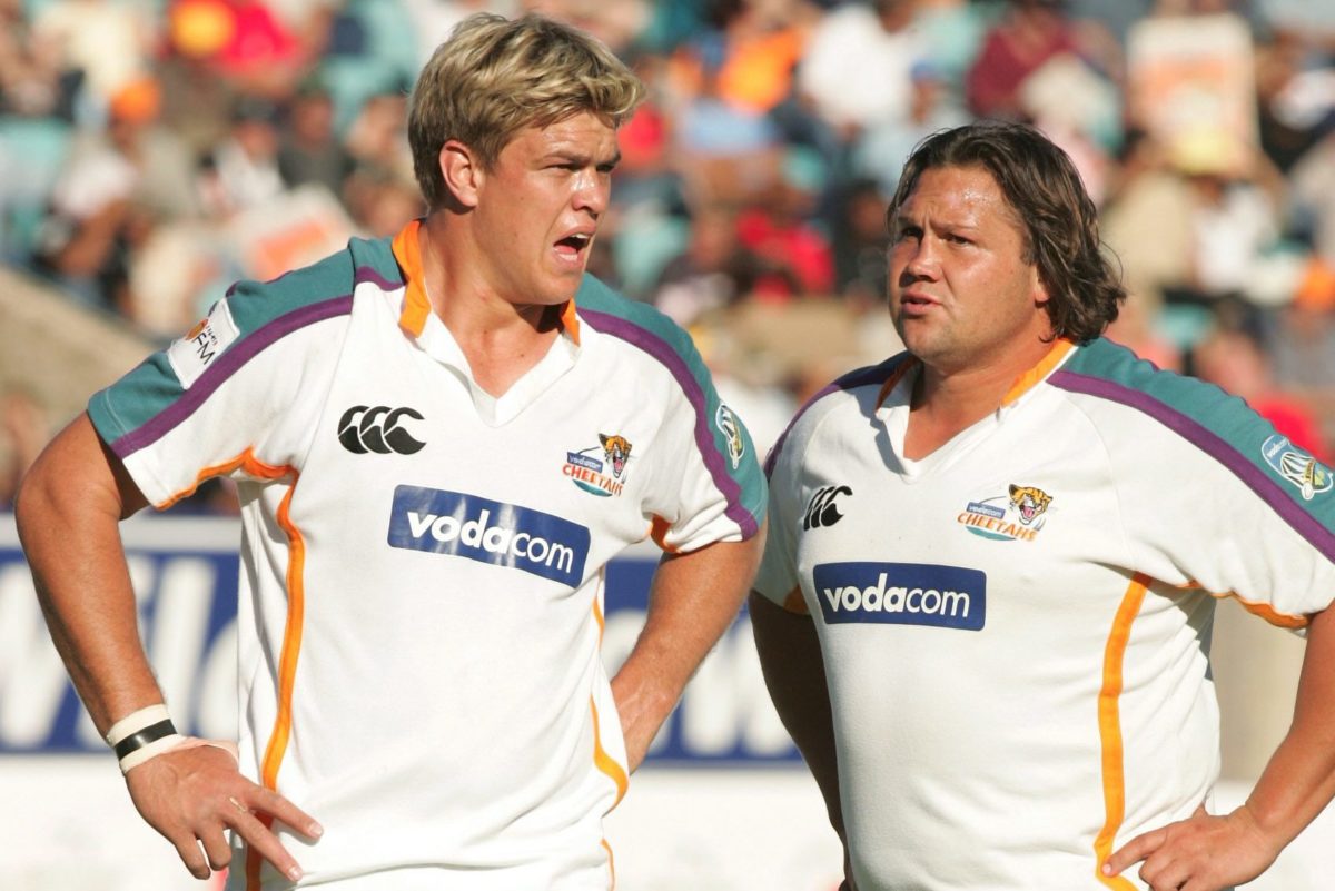 KIMBERLEY, SOUTH AFRICA- 13 May 2006, Juan Smith and Ollie le Roux during the Super 14 match between the Vodacom Cheetahs and Cats at ABSA Park in Kimberley, South Africa. Photo by Duif du Toit / Gallo Images