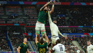 PARIS, FRANCE - OCTOBER 21: RG Snyman of South Africa wins a lineout under pressure from Courtney Lawes of England during the Rugby World Cup France 2023 match between England and South Africa at Stade de France on October 21, 2023 in Paris, France. (Photo by Craig Mercer/MB Media/Getty Images)