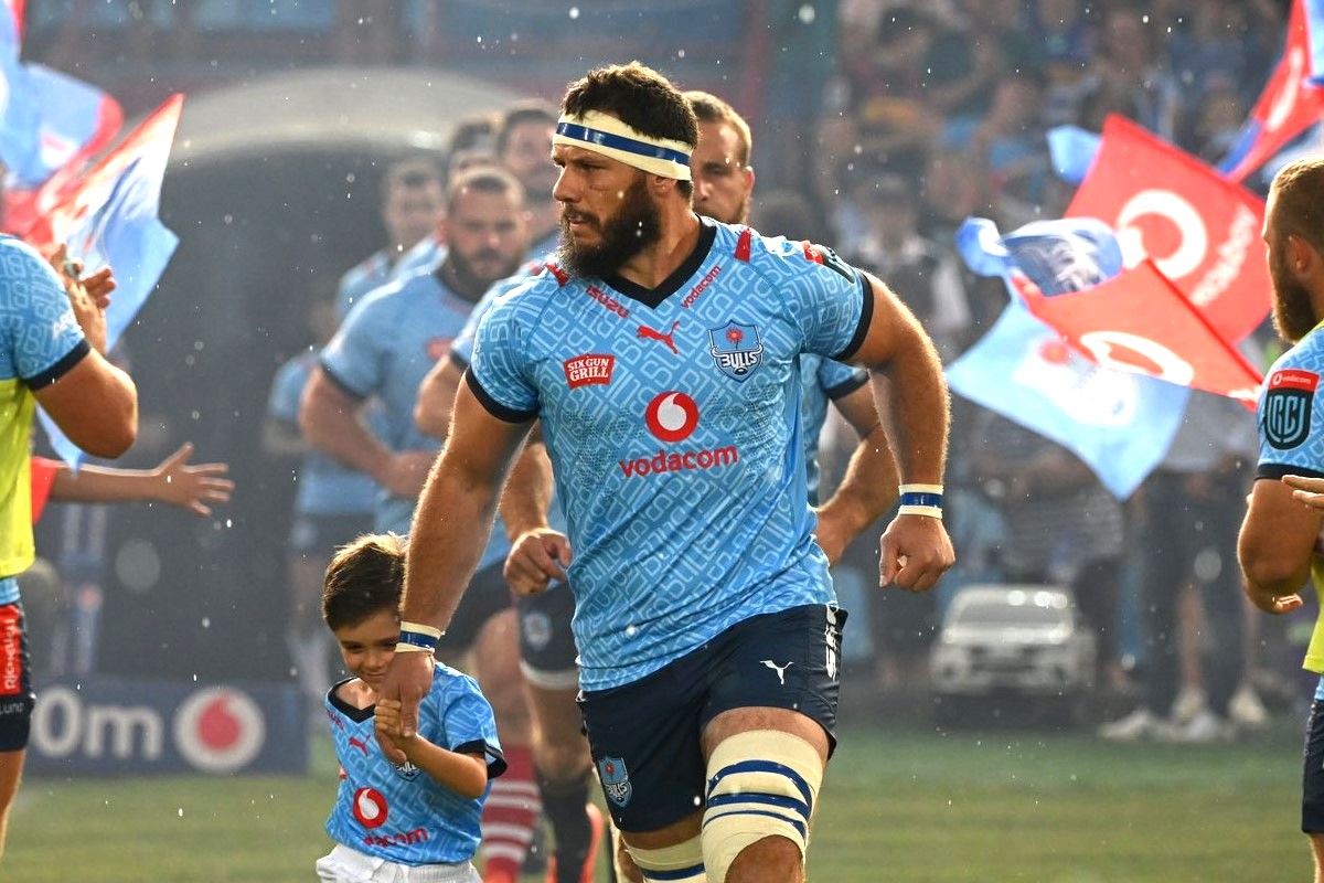 Marcell Coetzee leads the Bulls out at Loftus Versfeld