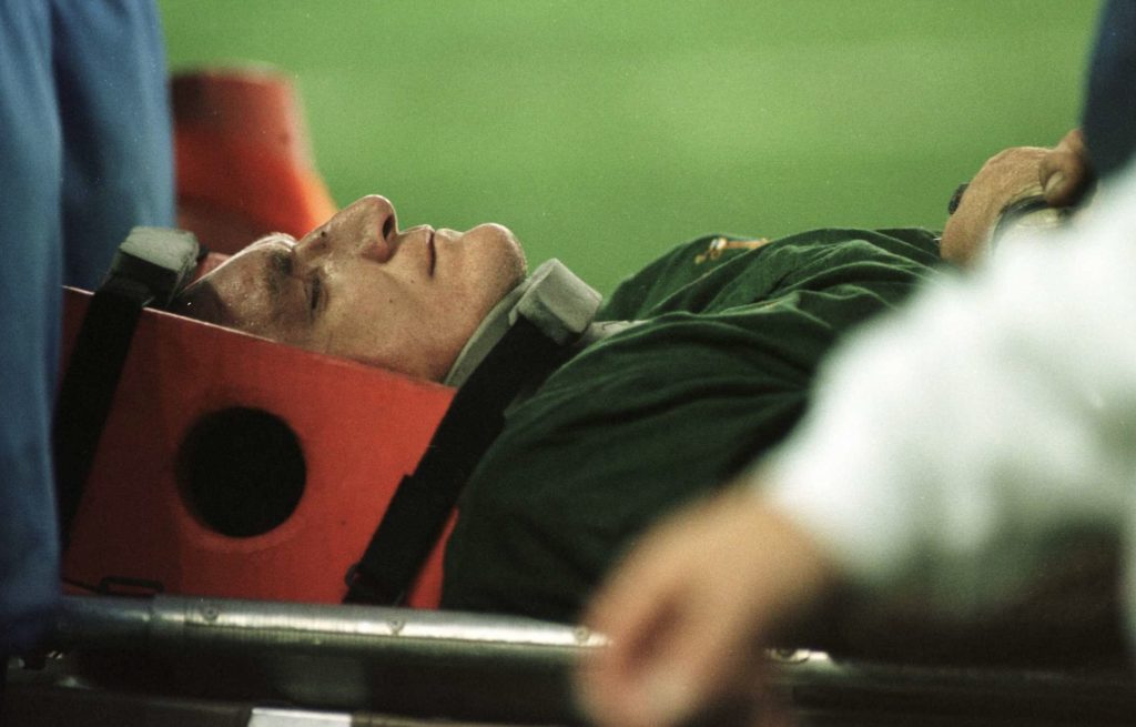 Francois Pienaar injured 1996 David Rogers Getty Images